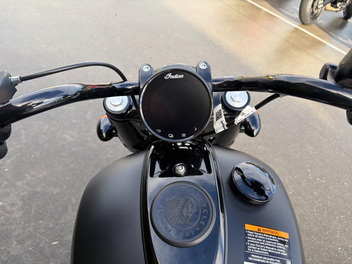 2026 INDIAN CHIEF BOBBER DARK HORSE 1890 CRUISER