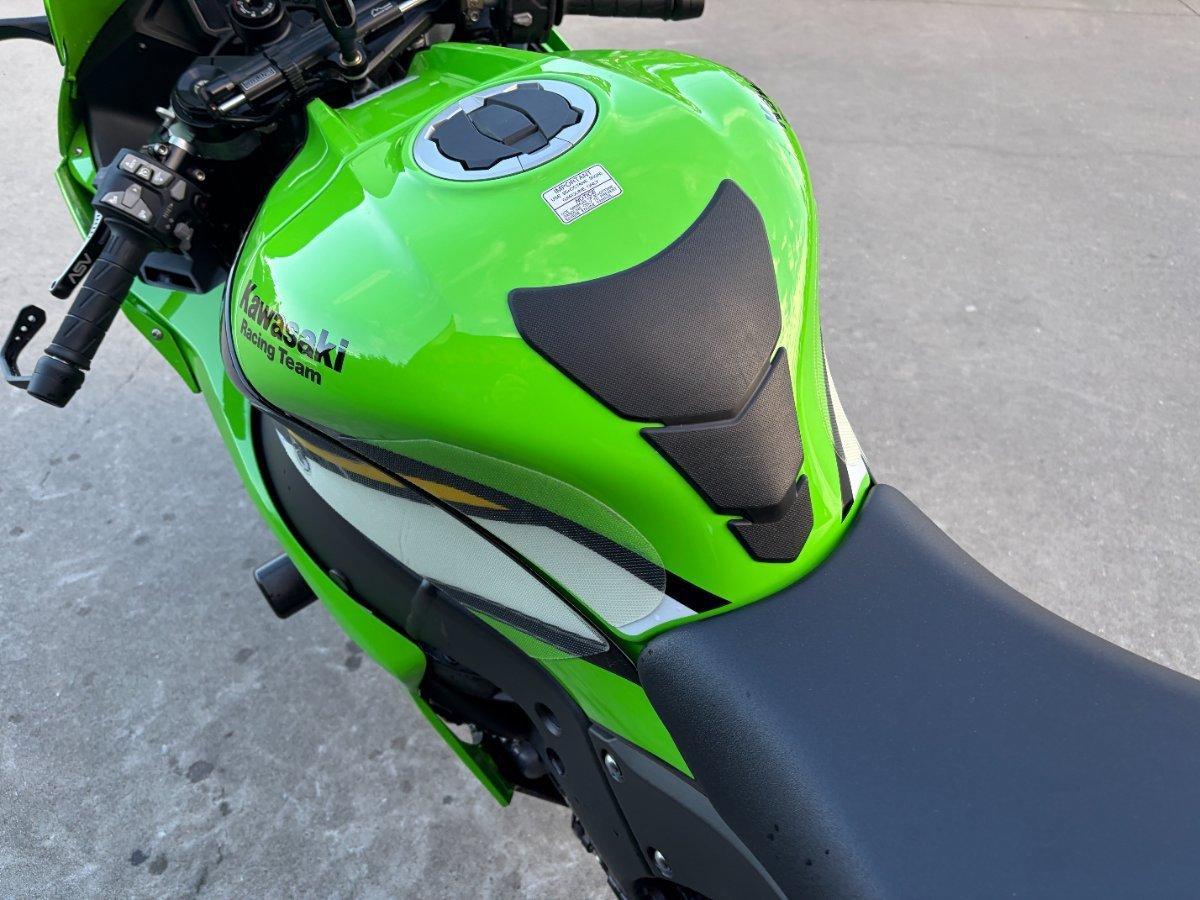 2025 KAWASAKI NINJA ZX-10R SPORTS