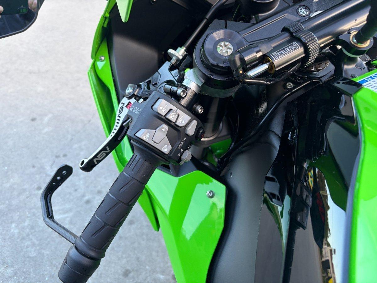 2025 KAWASAKI NINJA ZX-10R SPORTS