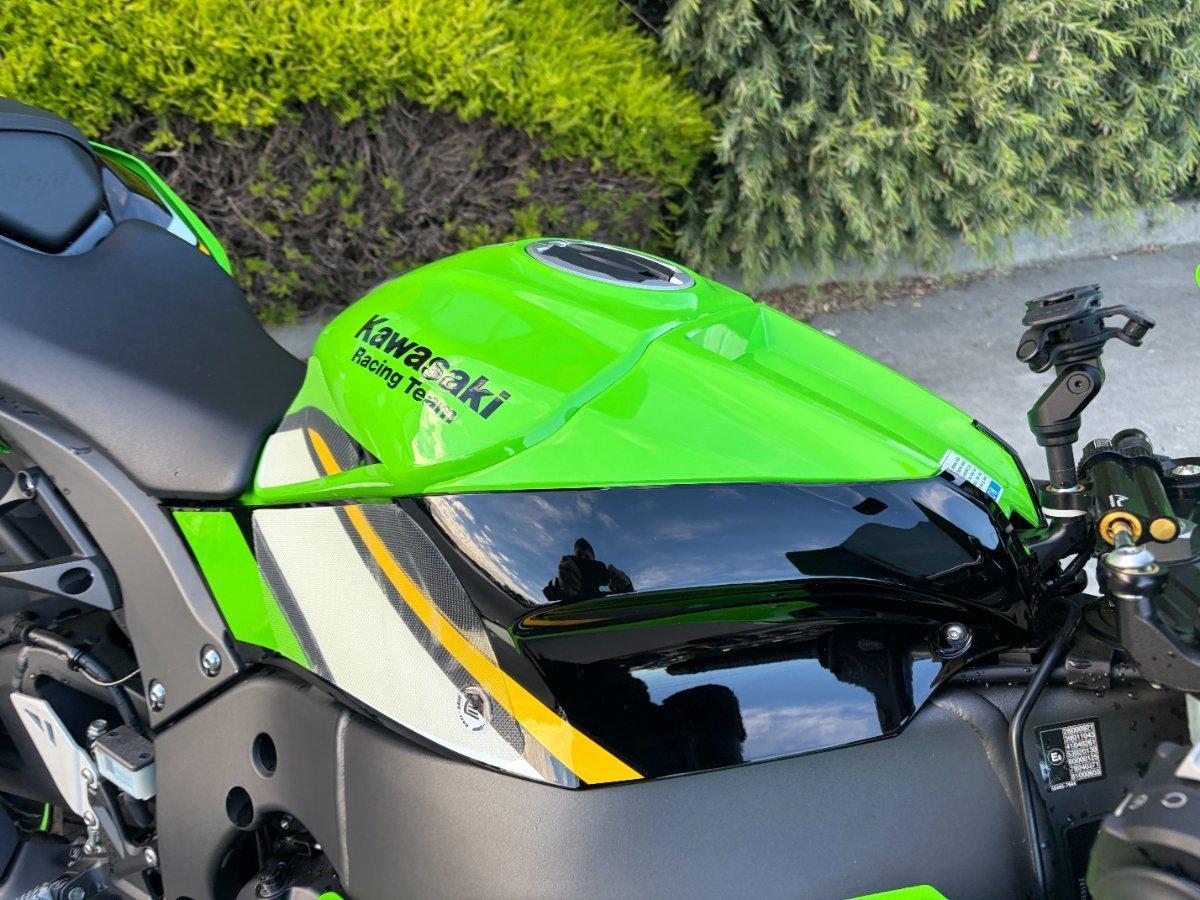2025 KAWASAKI NINJA ZX-10R SPORTS