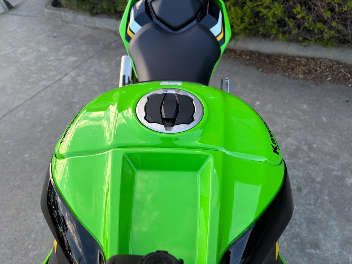 2025 KAWASAKI NINJA ZX-10R SPORTS