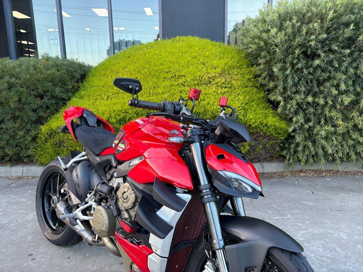 2020 DUCATI STREETFIGHTER V4 SPORTS