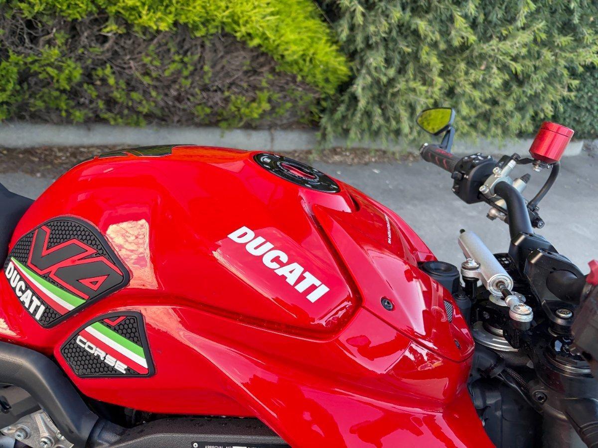 2020 DUCATI STREETFIGHTER V4 SPORTS