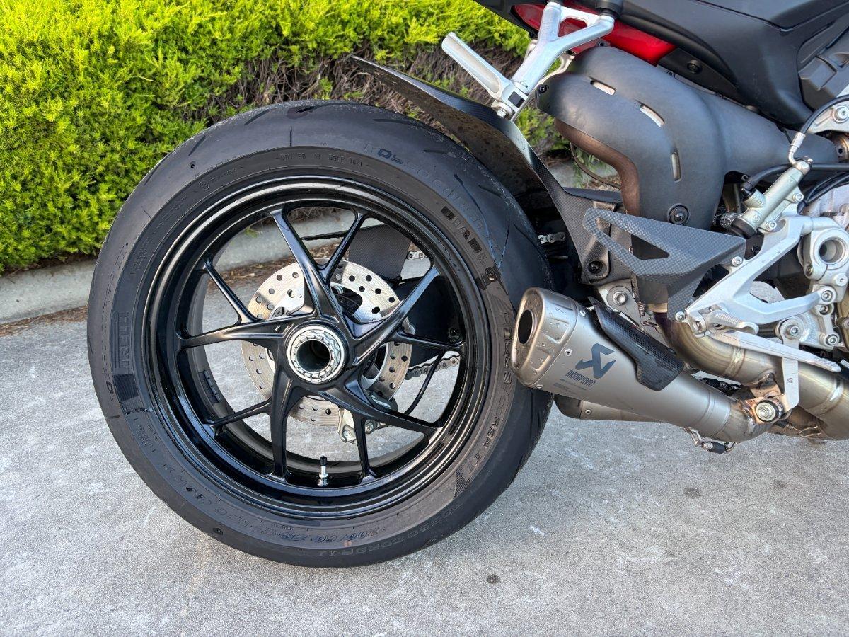 2020 DUCATI STREETFIGHTER V4 SPORTS