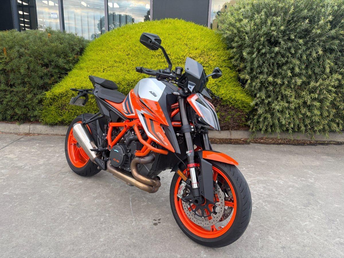 2023 KTM 1290 SUPER DUKE R SPORTS