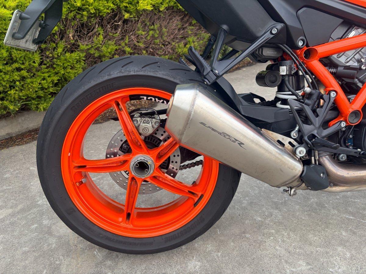2023 KTM 1290 SUPER DUKE R SPORTS