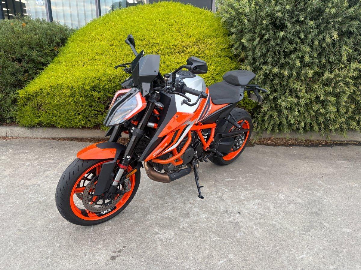 2023 KTM 1290 SUPER DUKE R SPORTS