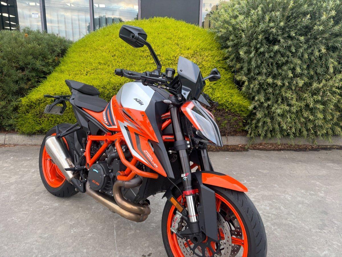 2023 KTM 1290 SUPER DUKE R SPORTS