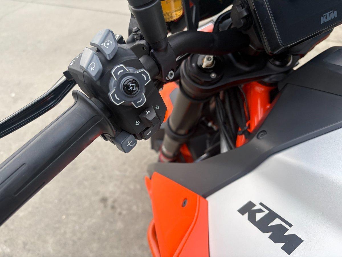 2023 KTM 1290 SUPER DUKE R SPORTS