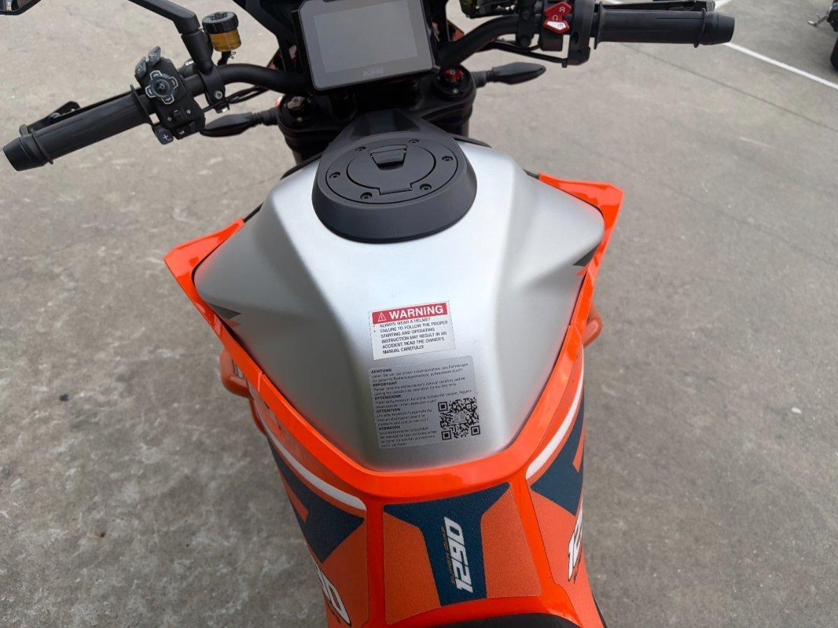 2023 KTM 1290 SUPER DUKE R SPORTS
