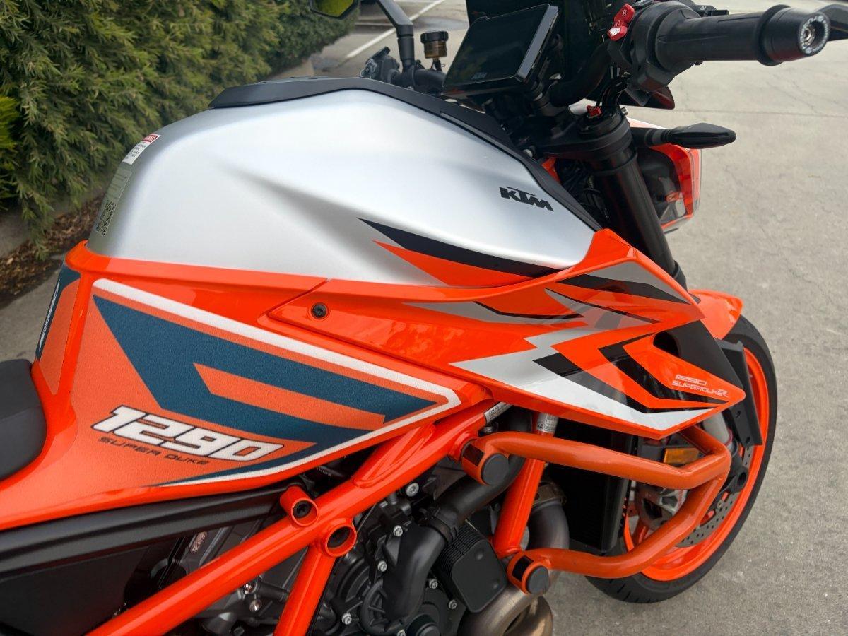 2023 KTM 1290 SUPER DUKE R SPORTS