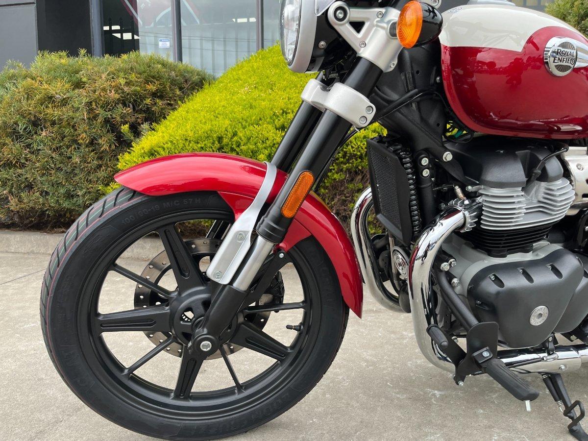 2026 ROYAL ENFIELD SUPER METEOR 650 ROAD