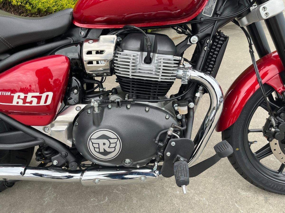 2026 ROYAL ENFIELD SUPER METEOR 650 ROAD
