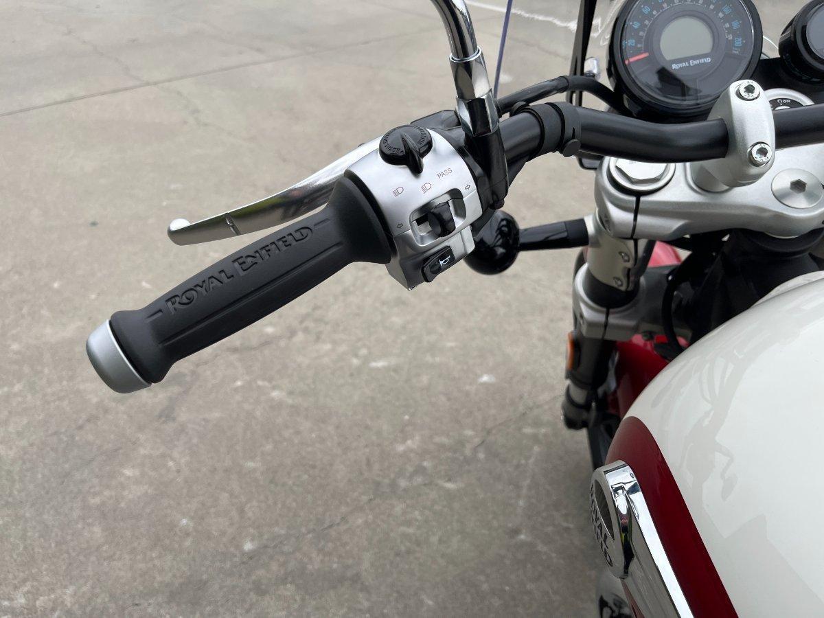 2026 ROYAL ENFIELD SUPER METEOR 650 ROAD