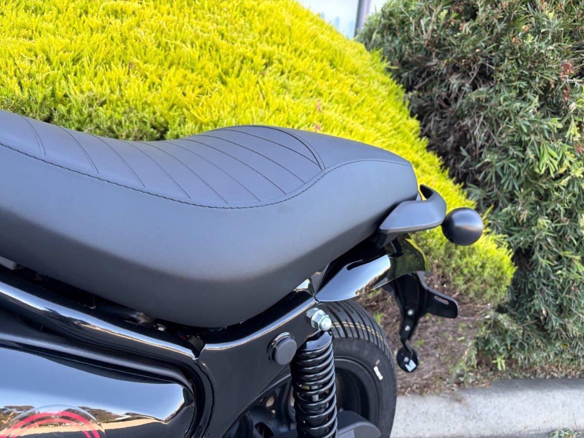 2025 ROYAL ENFIELD HUNTER 350 ROAD
