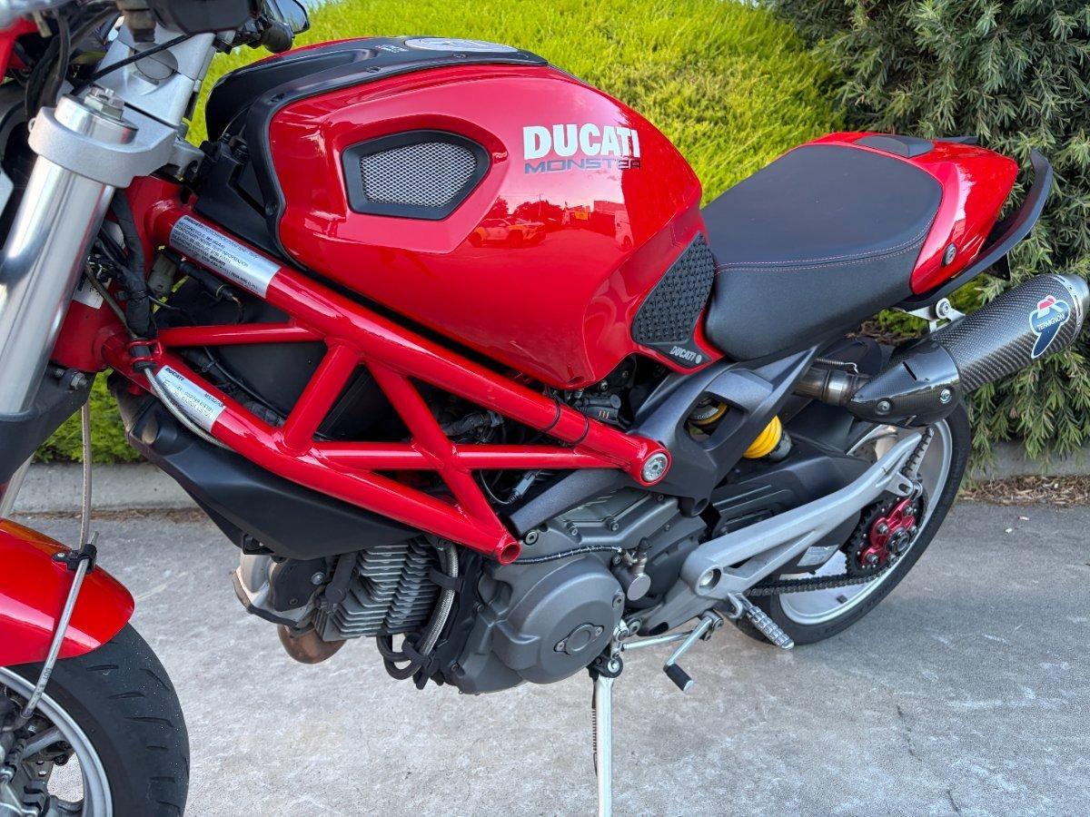 2009 DUCATI MONSTER 1100 ROAD