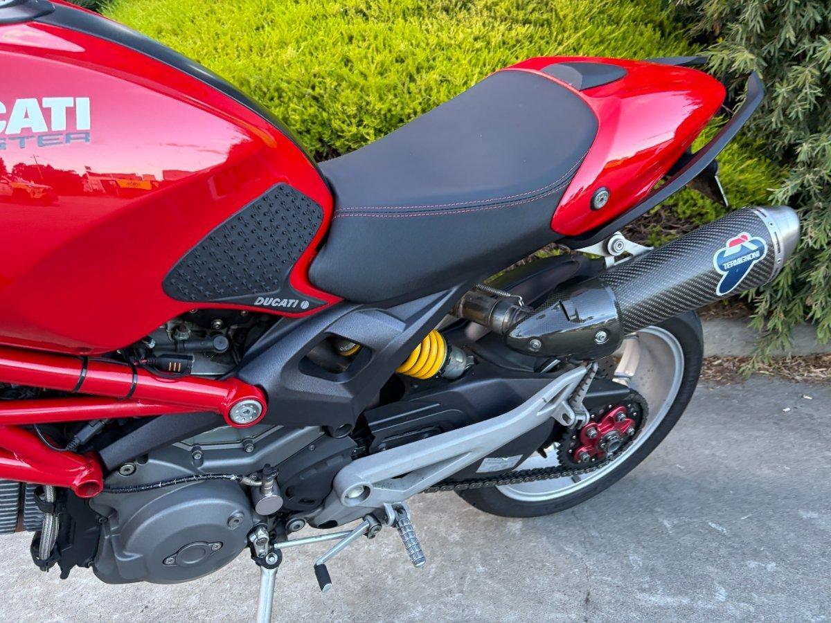 2009 DUCATI MONSTER 1100 ROAD