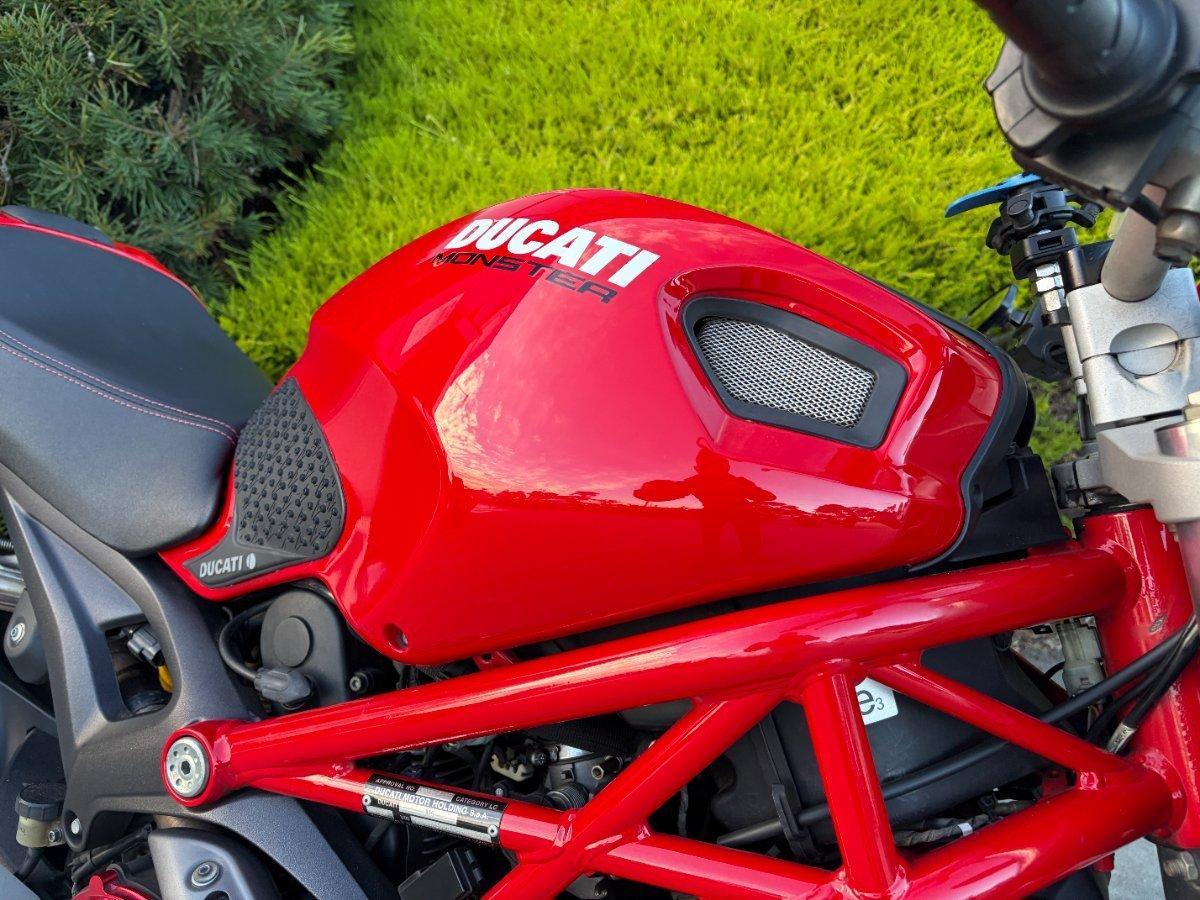2009 DUCATI MONSTER 1100 ROAD