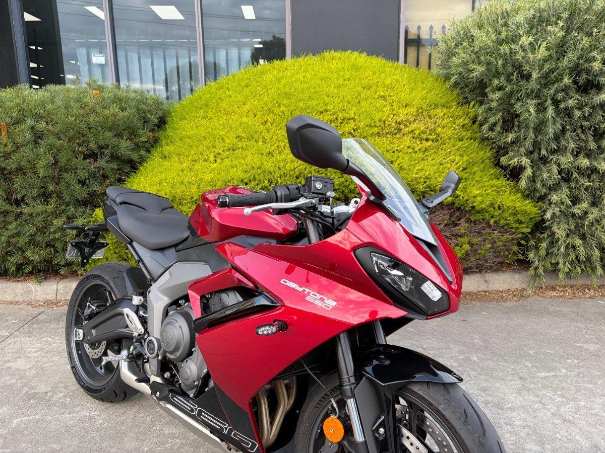 2025 TRIUMPH DAYTONA 660 (LAMS) ROAD