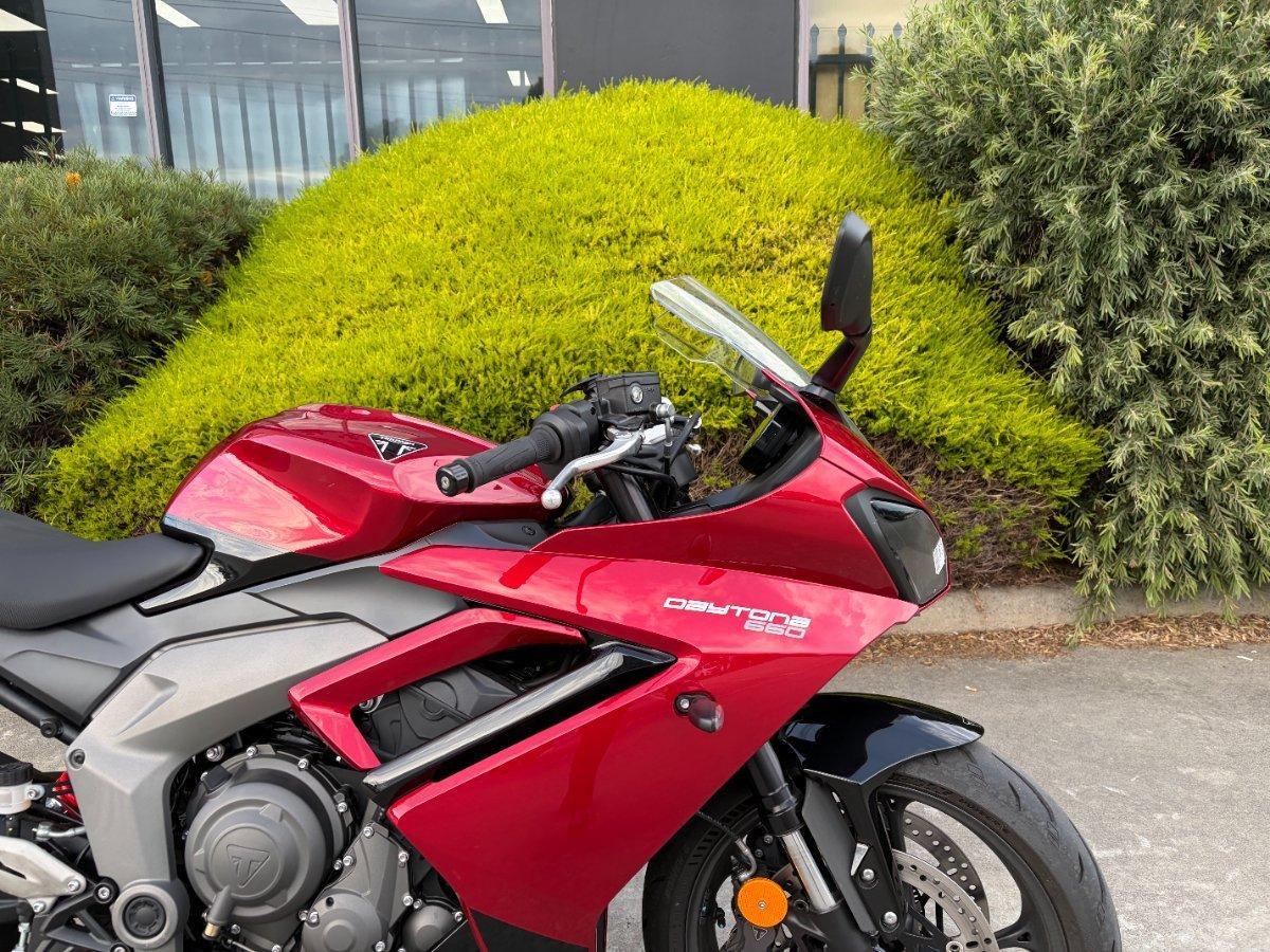 2025 TRIUMPH DAYTONA 660 (LAMS) ROAD