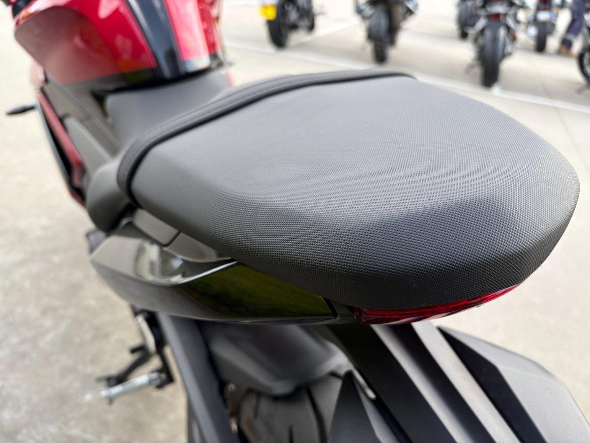 2025 TRIUMPH DAYTONA 660 (LAMS) ROAD