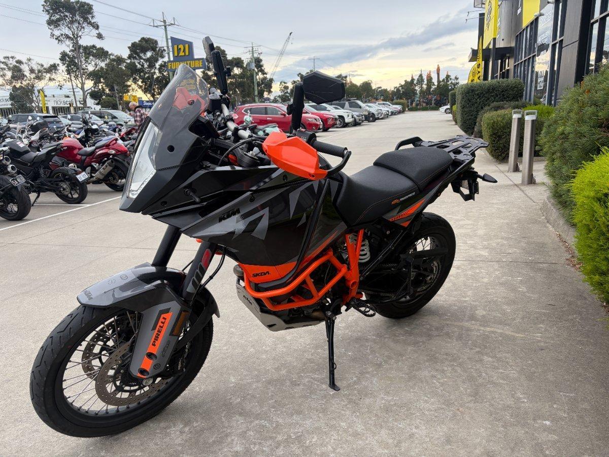 2018 KTM 1090 ADVENTURE R DUAL SPORTS