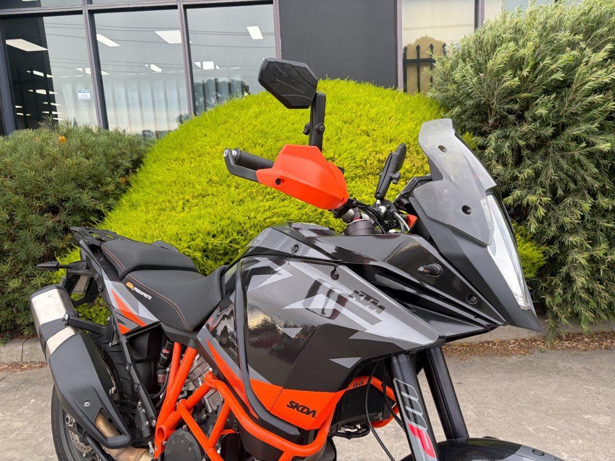 2018 KTM 1090 ADVENTURE R DUAL SPORTS