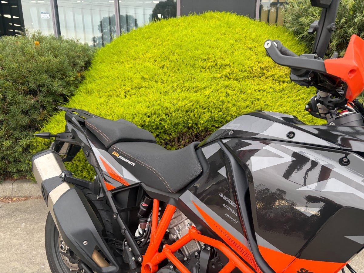 2018 KTM 1090 ADVENTURE R DUAL SPORTS