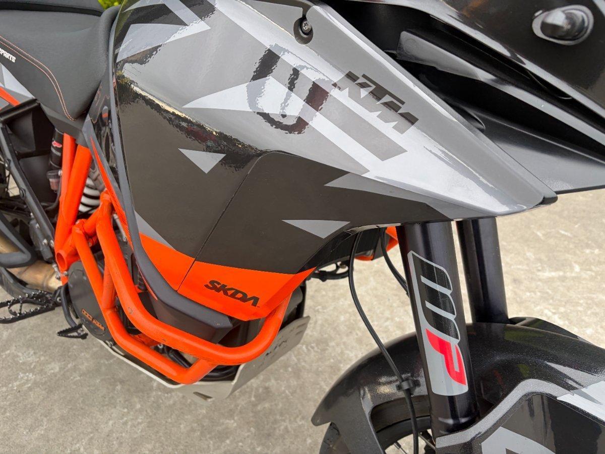 2018 KTM 1090 ADVENTURE R DUAL SPORTS