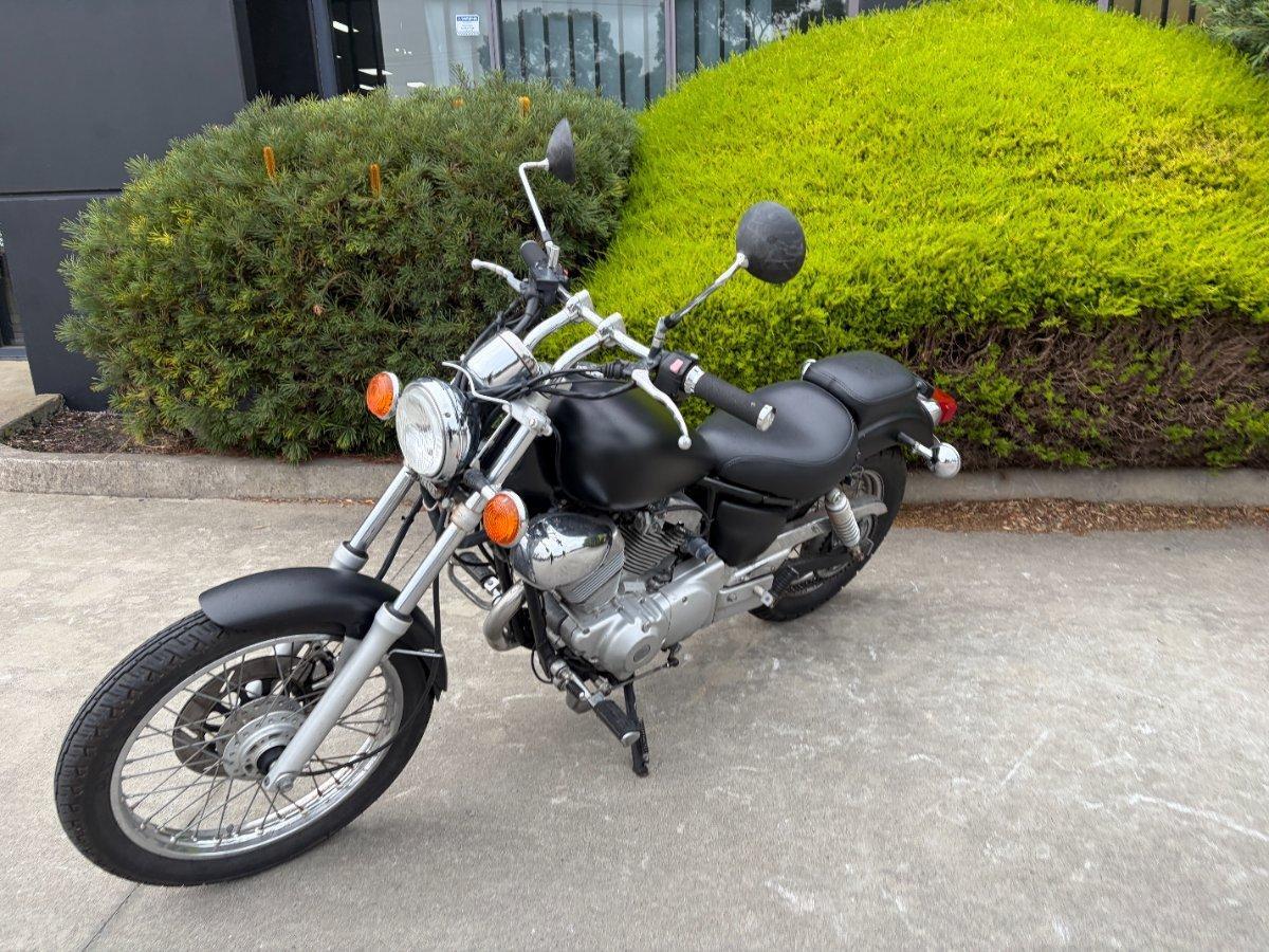 1989 YAMAHA XV250 (VIRAGO VX250S, VX250R) CRUISER