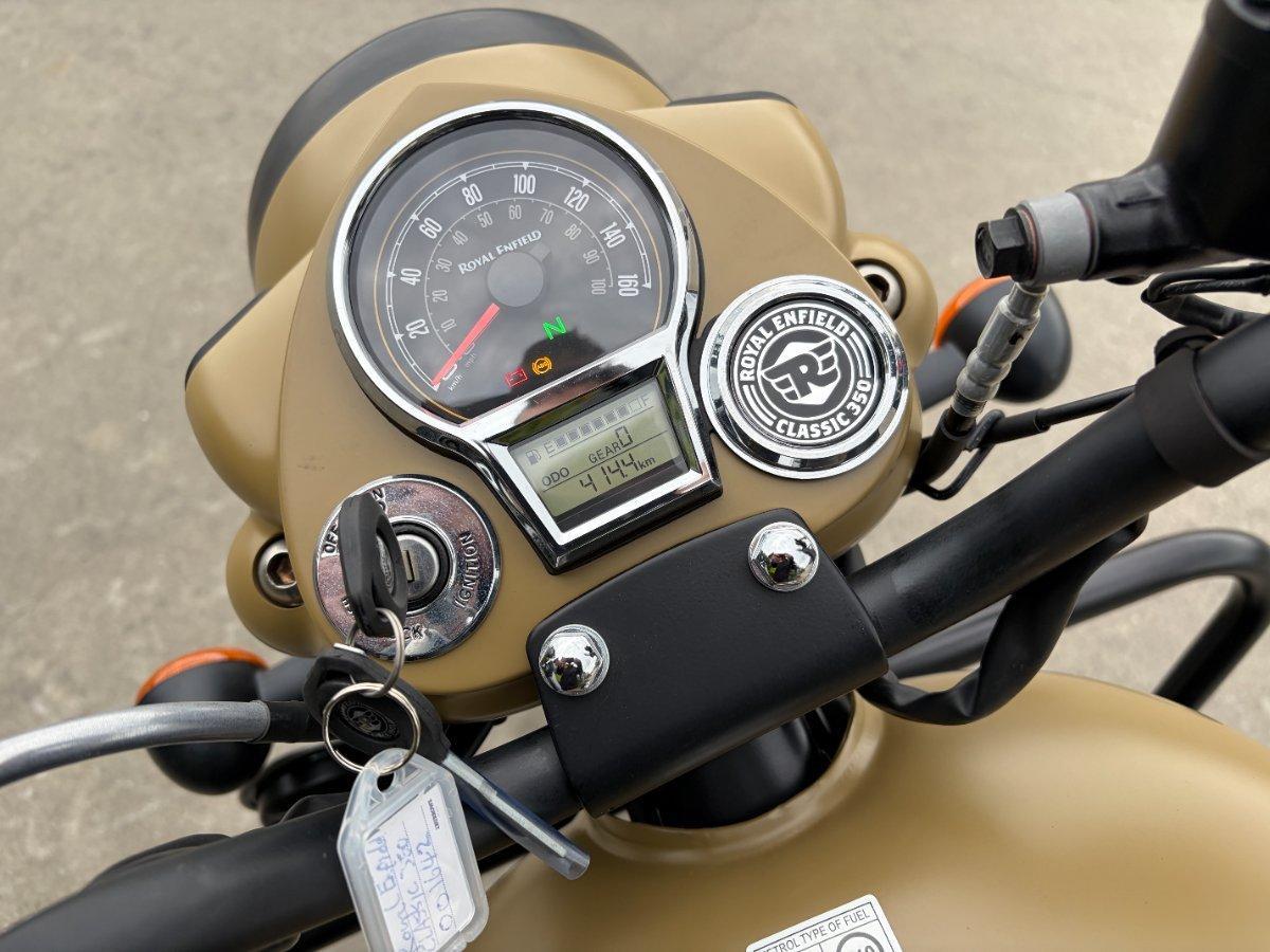 2025 ROYAL ENFIELD CLASSIC 350 SIGNALS ROAD