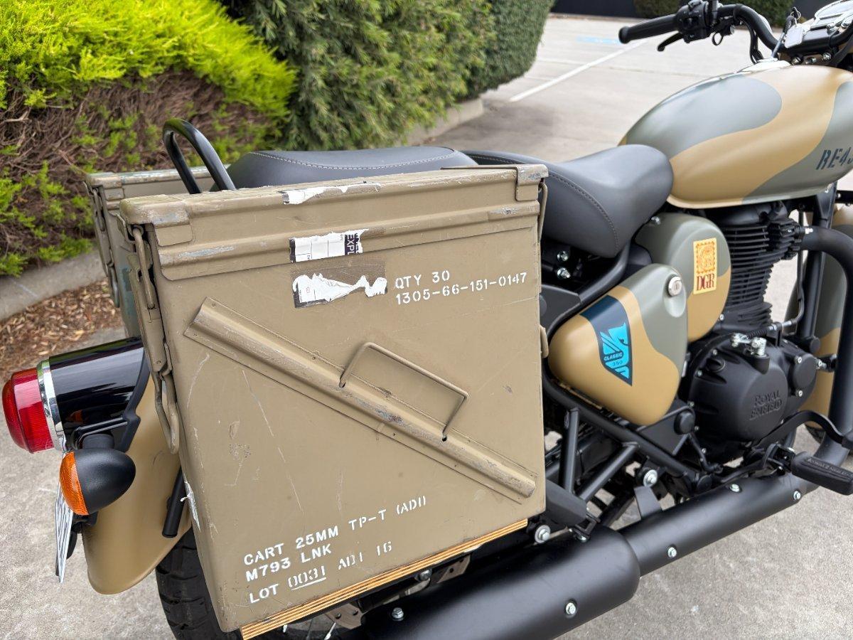 2025 ROYAL ENFIELD CLASSIC 350 SIGNALS ROAD