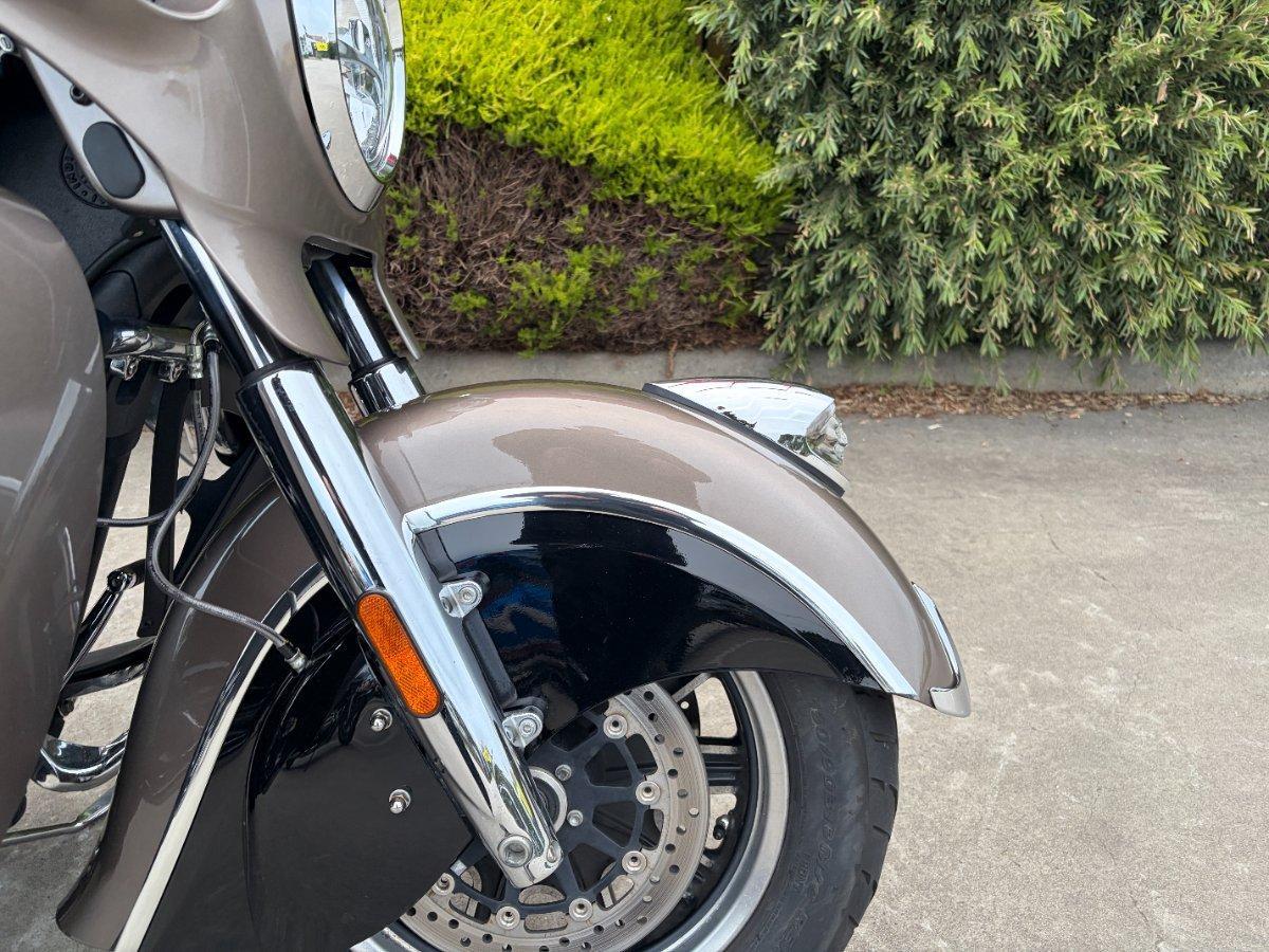 2018 INDIAN ROADMASTER BRONZE/THUNDR BLACK CRUISER