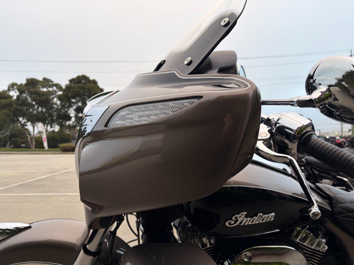 2018 INDIAN ROADMASTER BRONZE/THUNDR BLACK CRUISER