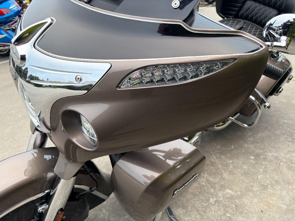 2018 INDIAN ROADMASTER BRONZE/THUNDR BLACK CRUISER
