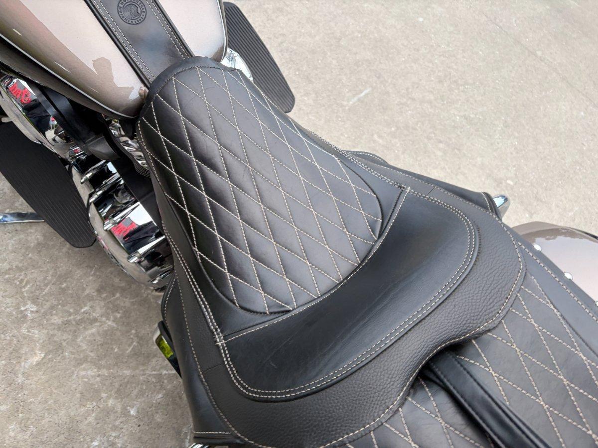 2018 INDIAN ROADMASTER BRONZE/THUNDR BLACK CRUISER
