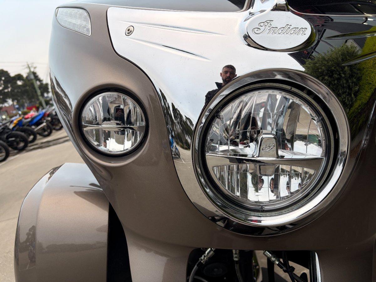 2018 INDIAN ROADMASTER BRONZE/THUNDR BLACK CRUISER