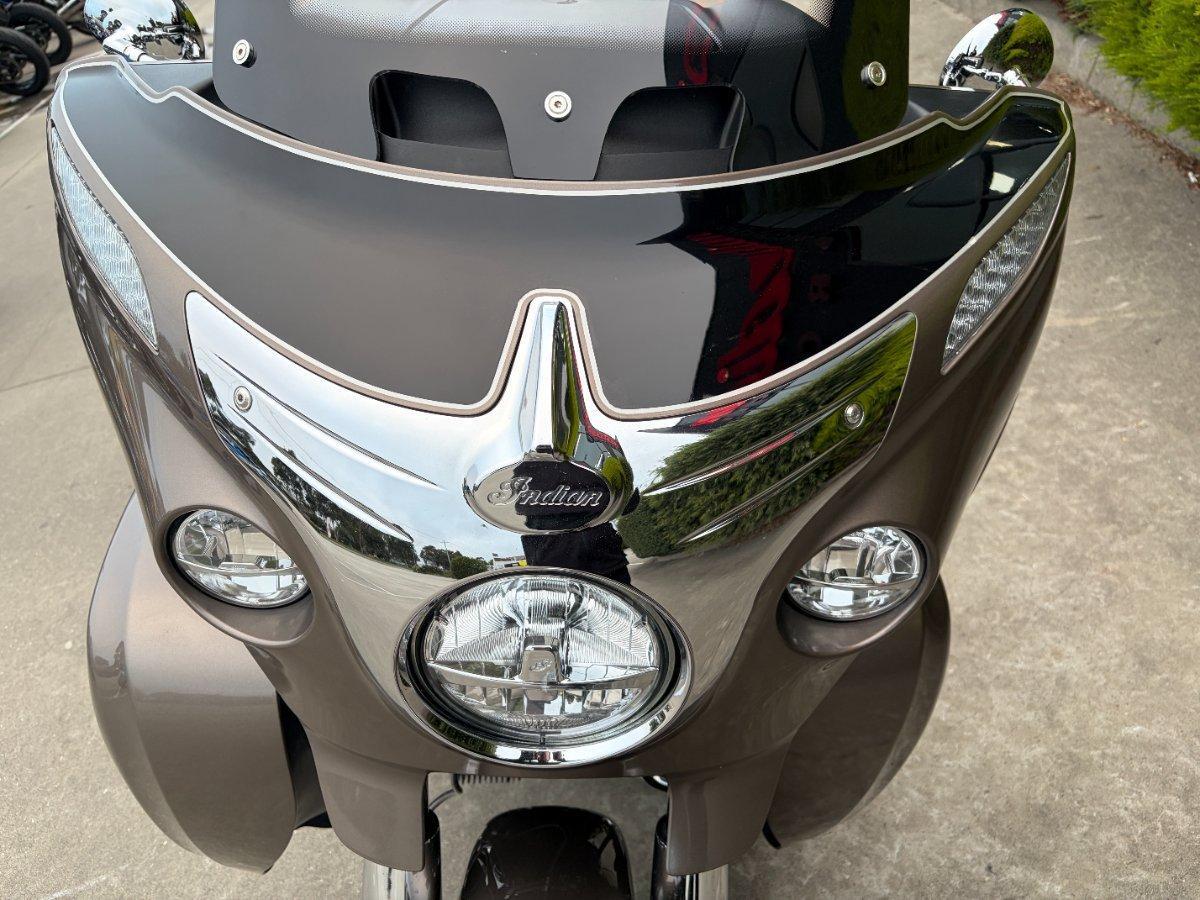 2018 INDIAN ROADMASTER BRONZE/THUNDR BLACK CRUISER