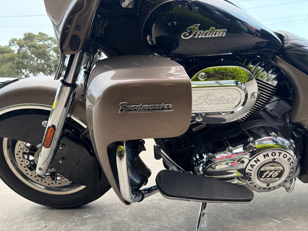 2018 INDIAN ROADMASTER BRONZE/THUNDR BLACK CRUISER