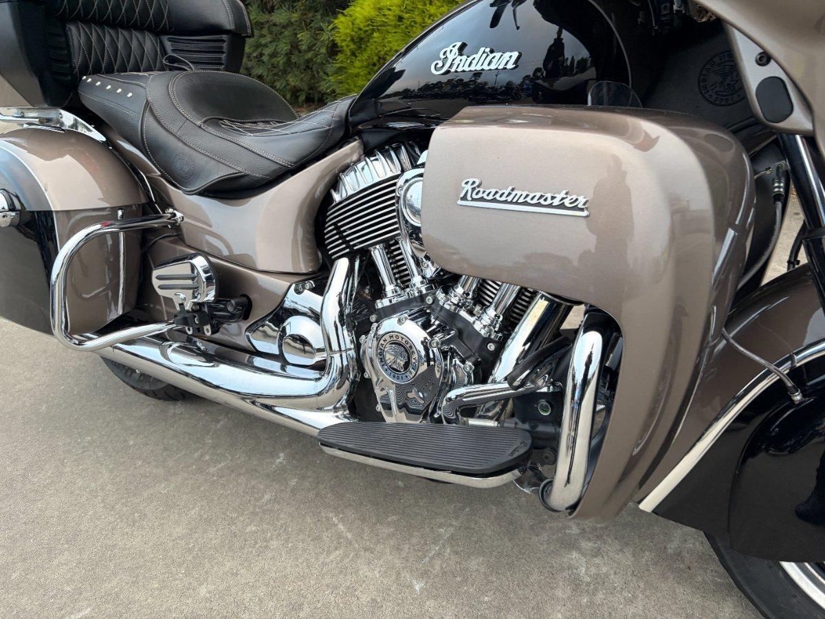 2018 INDIAN ROADMASTER BRONZE/THUNDR BLACK CRUISER