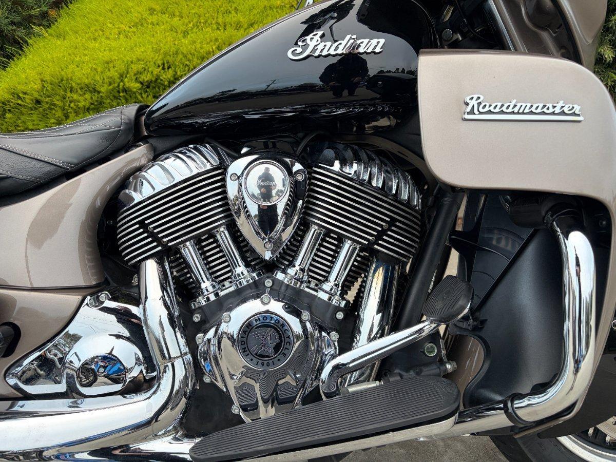 2018 INDIAN ROADMASTER BRONZE/THUNDR BLACK CRUISER