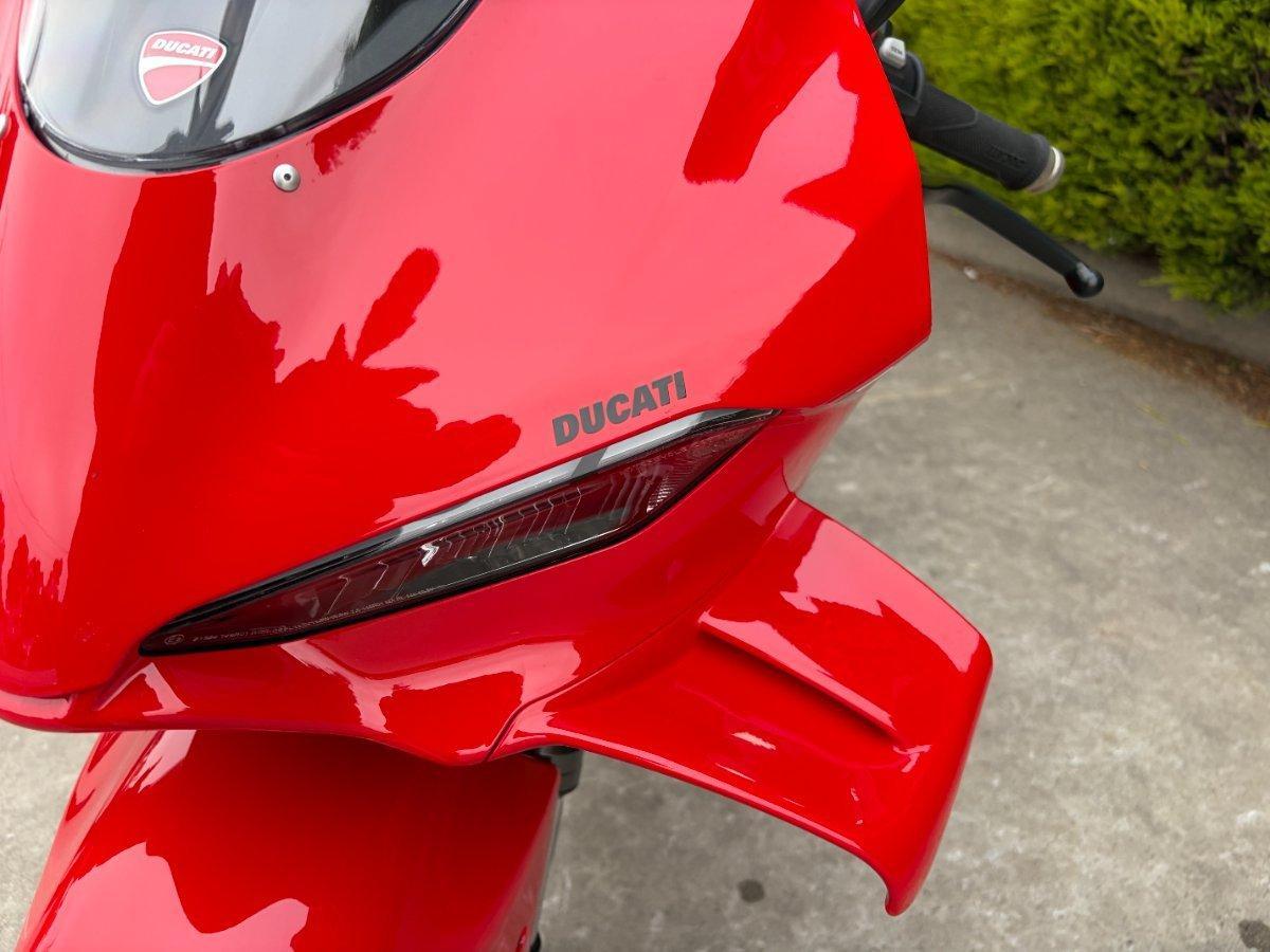 2025 DUCATI PANIGALE V4 SPORTS