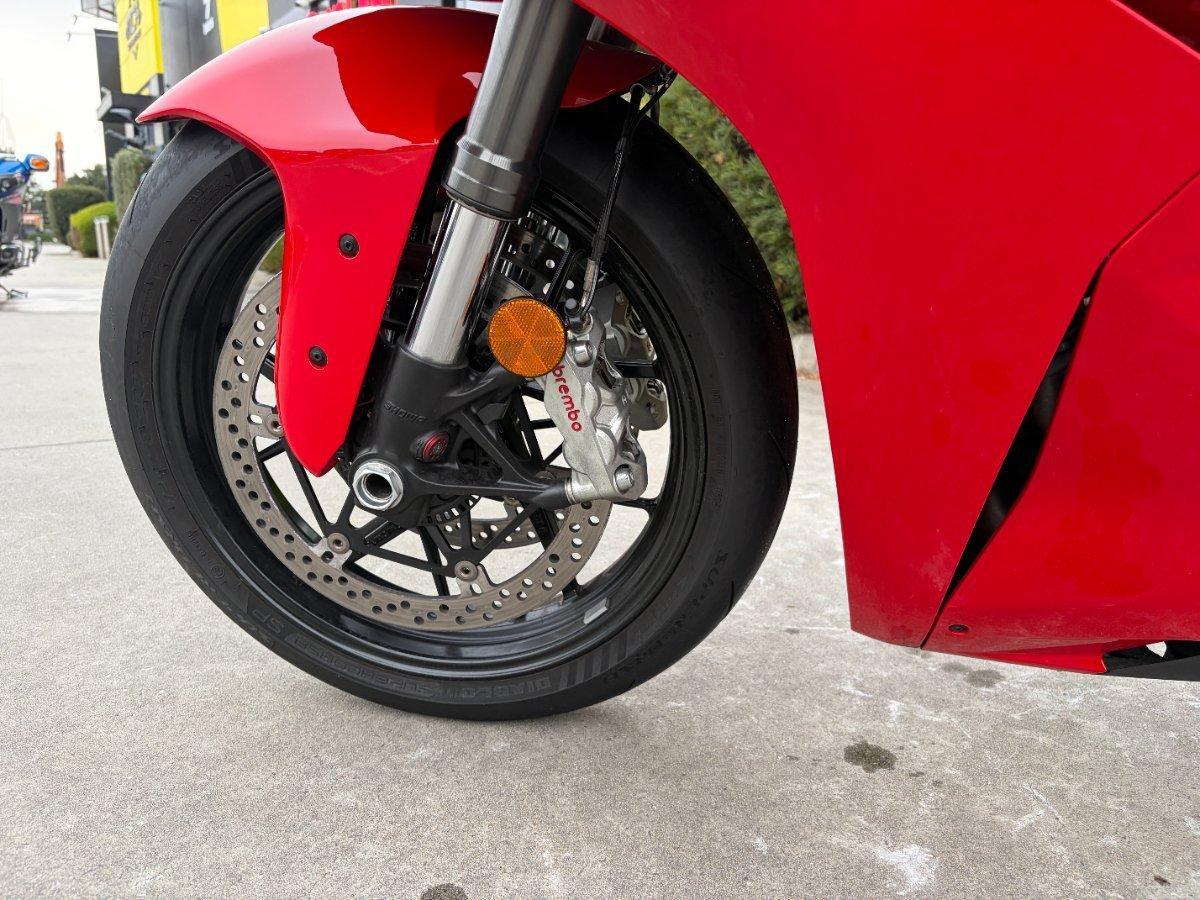 2025 DUCATI PANIGALE V4 SPORTS