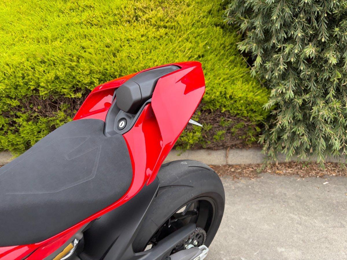 2025 DUCATI PANIGALE V4 SPORTS