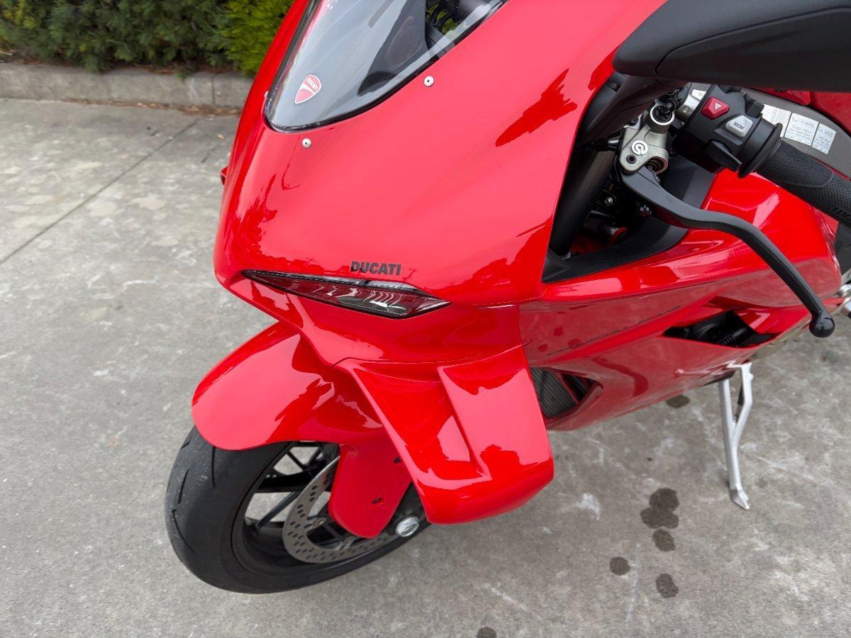 2025 DUCATI PANIGALE V4 SPORTS