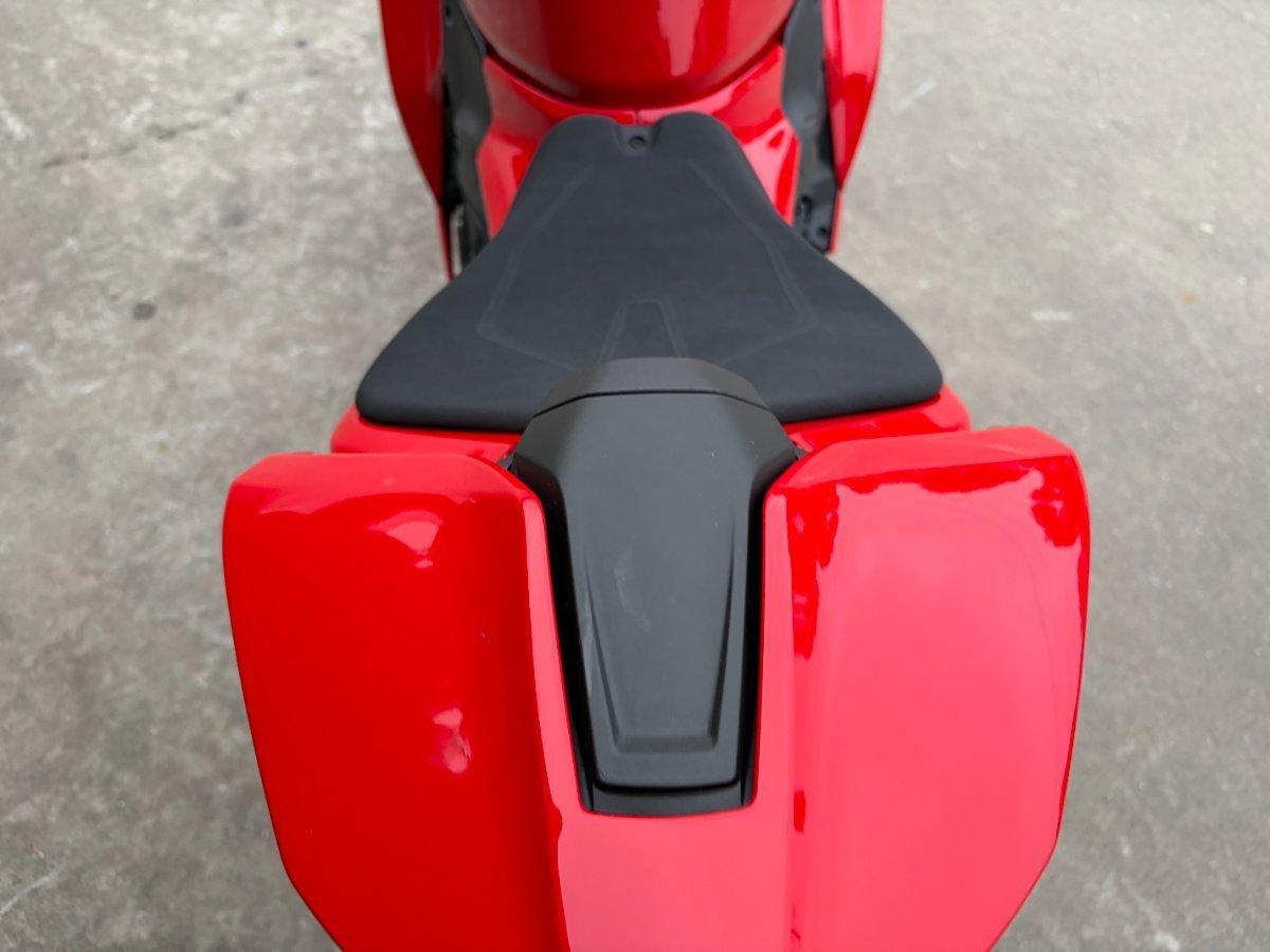 2025 DUCATI PANIGALE V4 SPORTS