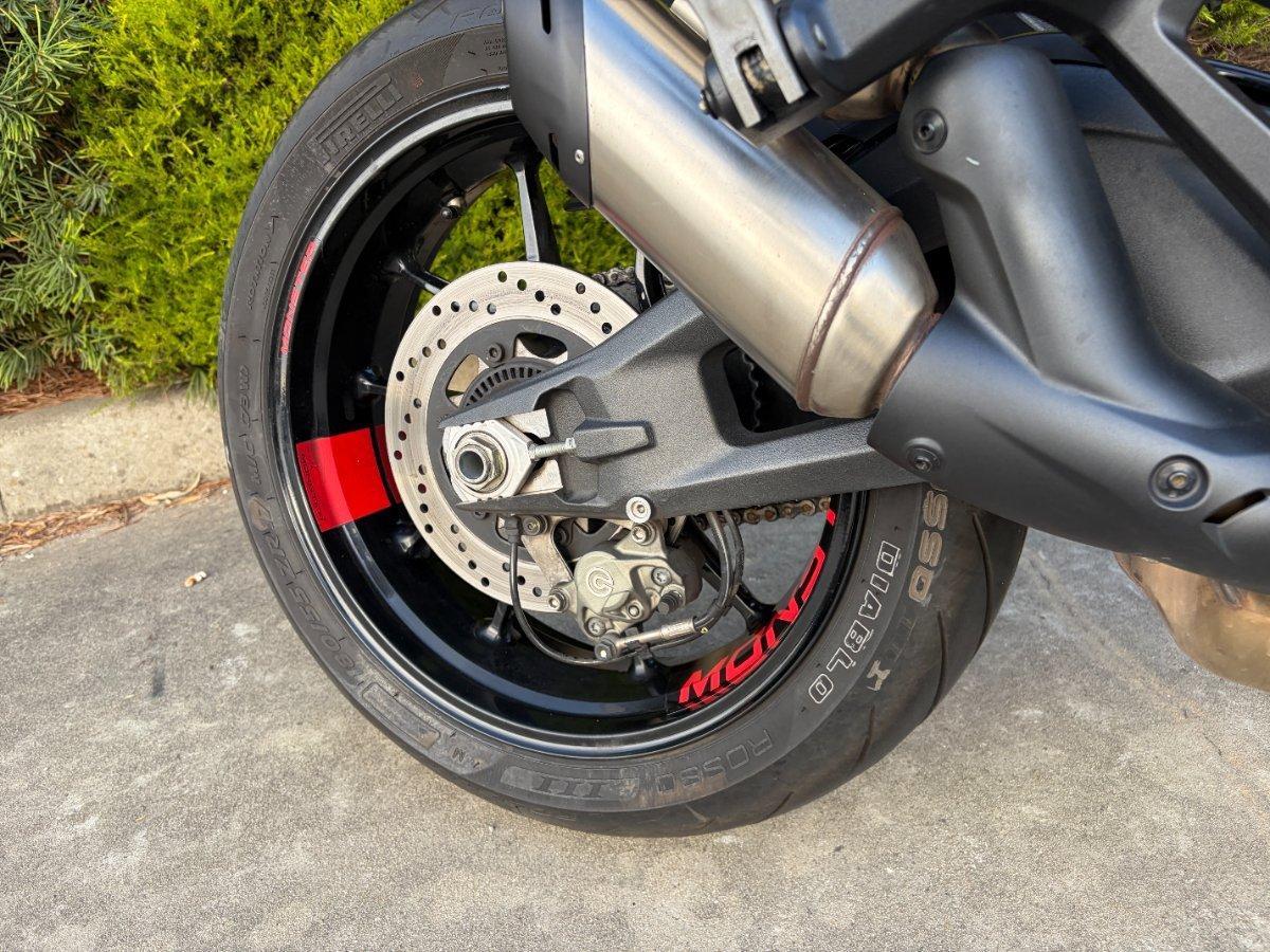 2023 DUCATI MONSTER + ROAD