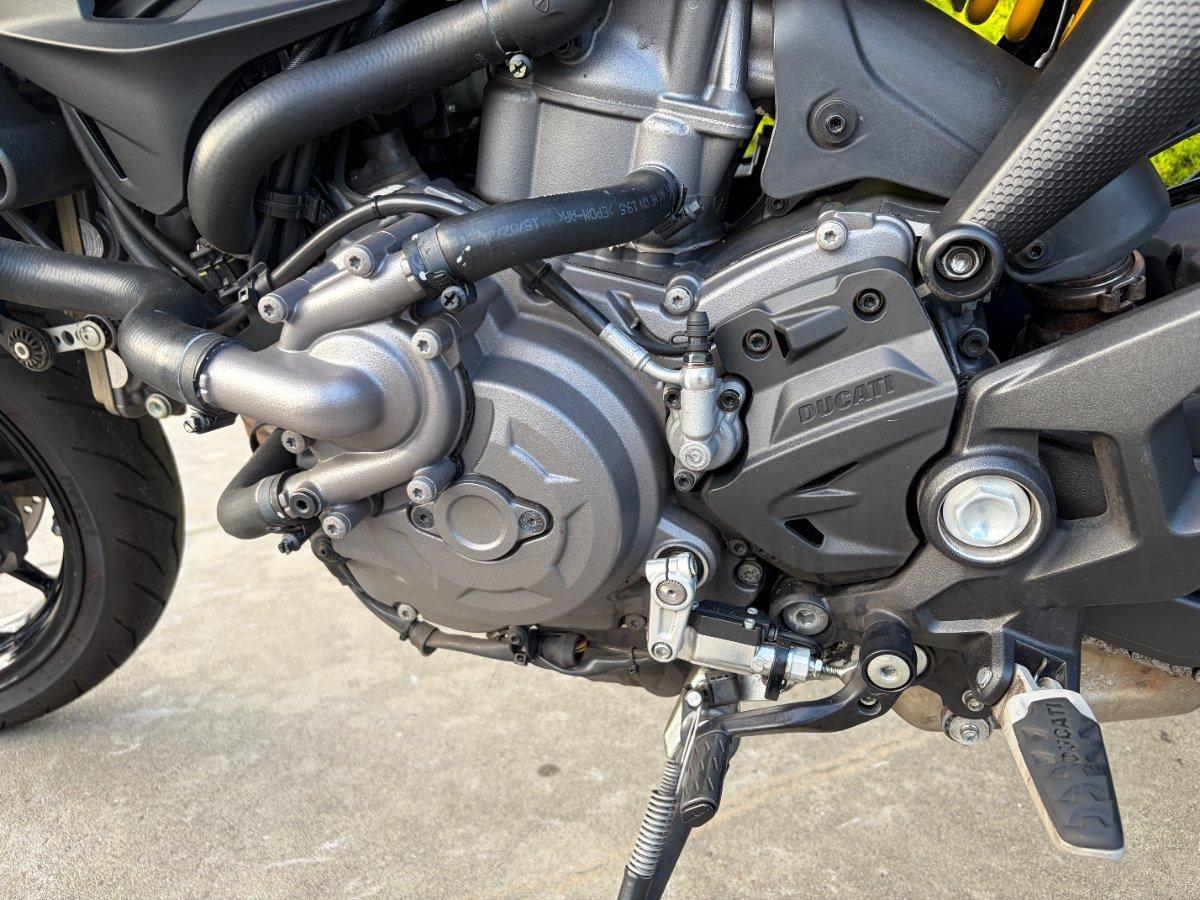 2023 DUCATI MONSTER + ROAD