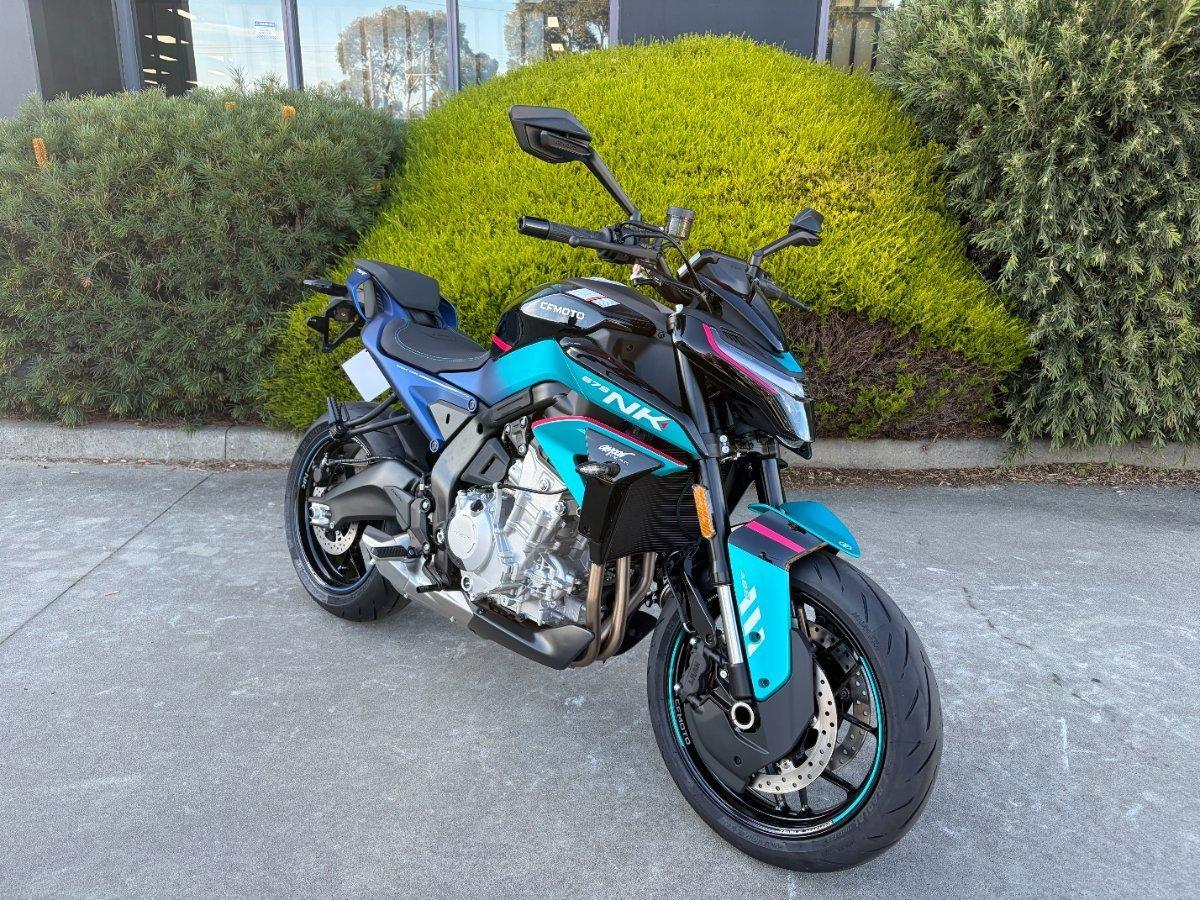 2026 CF MOTO 675 NK ROAD