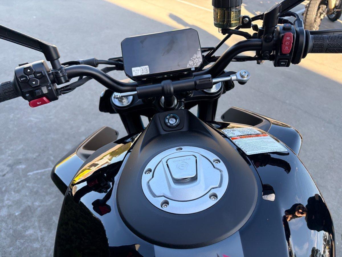 2026 CF MOTO 675 NK ROAD